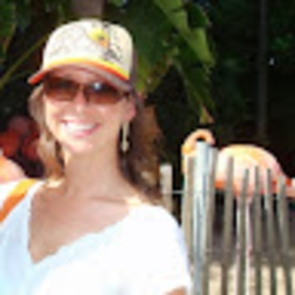 Meet your Posher, Jenelle - Picture 1 of 1